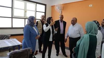 افتتاح المدرسة الرسمية الدولية بالوادي الجديد بداية العام الدراسي الجديد 