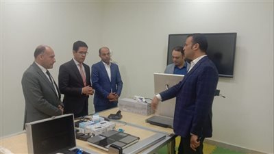 القائم بعمل رئيس جامعة بنها يتفقد كلية التربية الرياضية بكفر سعد