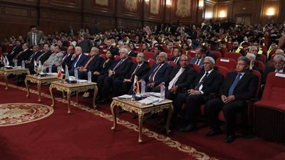 وزير التعليم العالي يشهد حفل تخريج دفعة إبراهيم محلب بالمعهد العالي للهندسة