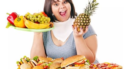 بعد تناول الأطعمة الدسمة، 8 عادات غذائية صحية التزم بها