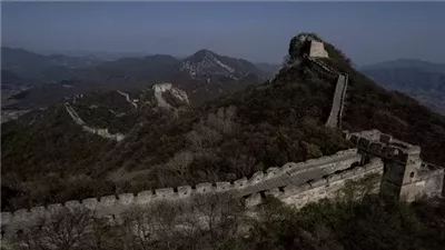 القبض على شخصين بتهمة الحفر في سور الصين العظيم