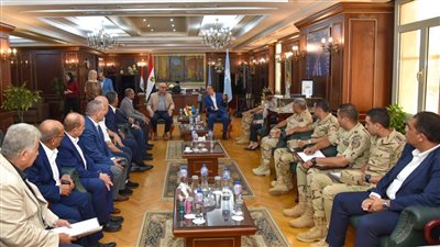 محافظ الإسكندرية يستقبل وزير الإسكان لمتابعة مشروعات مياه الشرب والصرف الصحى 