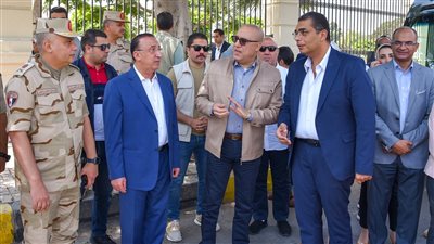 محافظ الإسكندرية ووزير الإسكان يفتتحان الملحق الإداري لمركز خدمة عملاء محرم بك