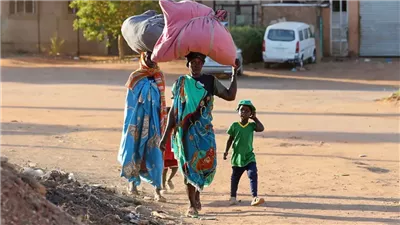 نزوح جماعي من إحدى ضواحي الخرطوم عقب مقتل 32 سودانيًا 