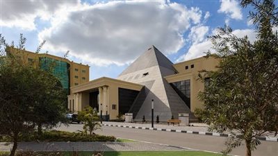 قرار جمهوري بتعديل مسمى كلية الإعلام بجامعة النهضة