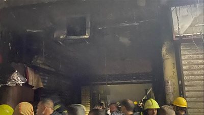 انتداب المعمل الجنائي لمعاينة حريق جراج التكاتك في حدائق القبة