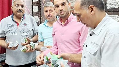 ضبط مخبز لتجميعه 638 بطاقة تموينية و4 بدون ترخيص بالبحيرة (صور)