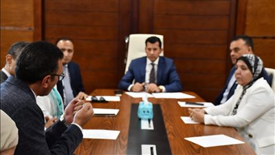 وزير الشباب يبحث تعزيز التعاون المشترك مع خدمات نقل الدم بوزارة الصحة