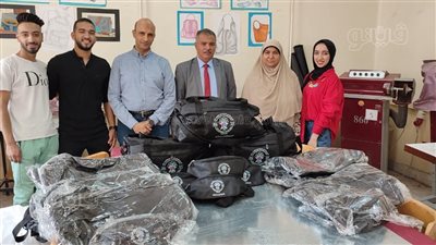 كلية الاقتصاد المنزلي تنتج الحقائب الرياضية للمشاركين بأسبوع شباب الجامعات