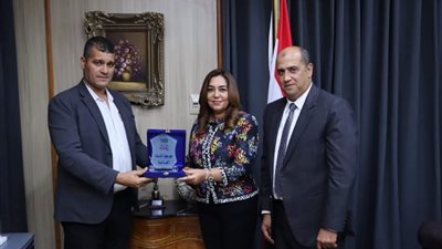 محافظ دمياط تتابع نتائج القوافل البيطرية التى أطلقها معهد بحوث التناسليات 