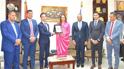 نائب محافظ البحيرة تلتقي وفد أعضاء المبادرة الوطنية لتطوير الصناعة المصرية 