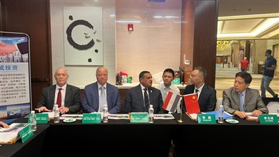 وزير التنمية المحلية: مصر ترحب بالمستثمرين ورجال الأعمال الصينيين