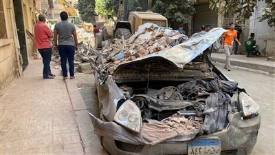 النيابة الإدارية تعاين عقار حدائق القبة المنهار 