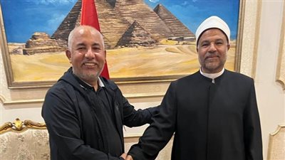 أمين المجلس العالمي للمجتمعات المسلمة يصل القاهرة للمشاركة في مؤتمر الأوقاف الدولي 