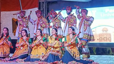 الإسماعيلية، الجمهور يتفاعل مع عروض الفرق الآسيوية بمهرجان الفنون الشعبية (صور) 