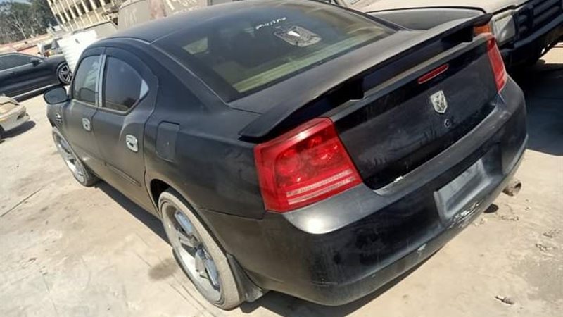 سيارات جمارك مطار