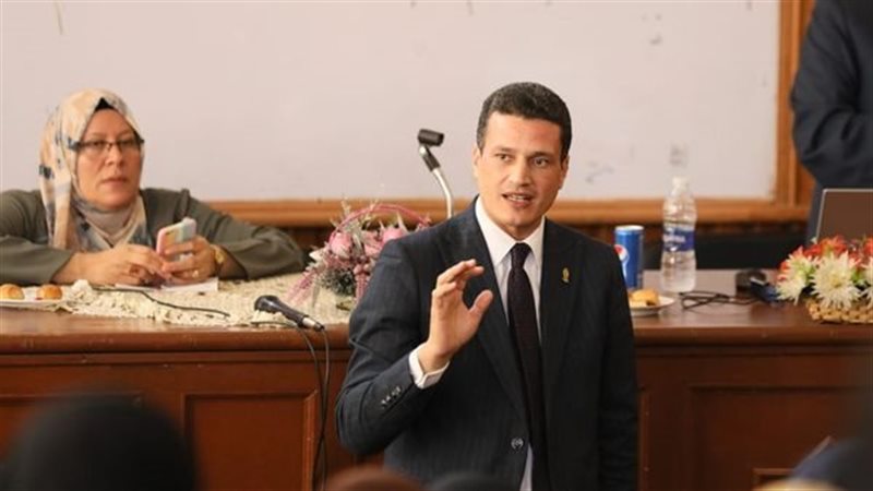 الدكتور أسامة هاشم