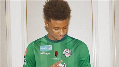 رسميا، الاتفاق السعودي يتعاقد مع جناح إيفرتون جراي