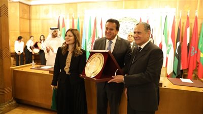 أحمد شقير يفوز بالمركز الأول بجائزة الطبيب العربي لعام 2023