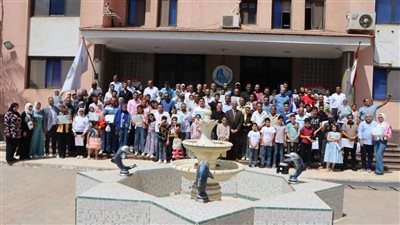 رئيس مياه الدقهلية يكرم أبناء العاملين المتفوقين (صور)