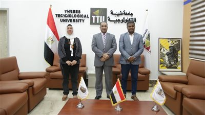 رئيس جامعة طيبة التكنولوجية يبحث التعاون مع وفد 