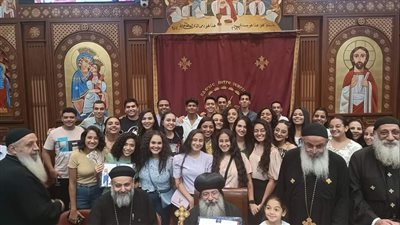 الأنبا مارتيروس يكرم أوائل الثانوية بكنائس شرق السكة الحديد
