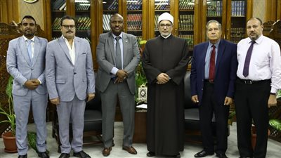 سفير جيبوتي بالقاهرة يشيد بالمنهج الوسطي المعتدل للأزهر 