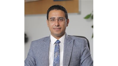 خبير اقتصادي: المؤشر الرئيسى للبورصة سيفاجئ الجميع بشرط التقدم فى ملف الطروحات 