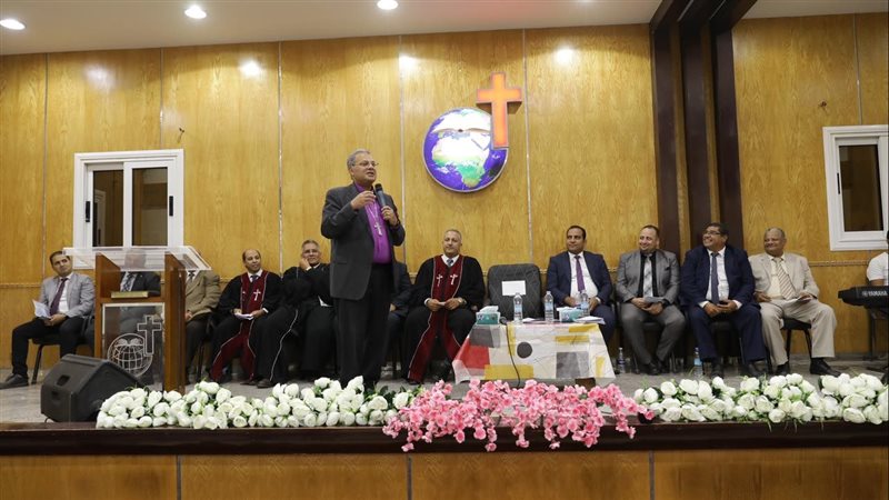 رئيس الإنجيلية،فيتو