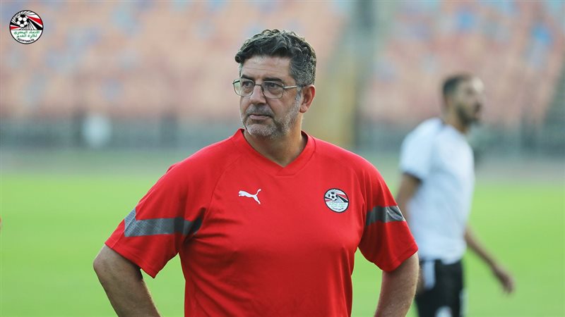 روي فيتوريا المدير