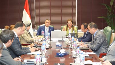 هالة السعيد وأحمد عيسى يناقشان مشروعات صندوق مصر السيادي في قطاع السياحة