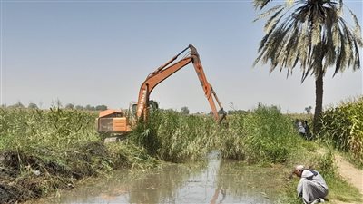 انطلاق حملة لتطهير الترع والمصارف بأسيوط