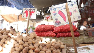أسعار الخضراوات اليوم، سعر الطماطم والبطاطس يعاود الارتفاع في سوق العبور