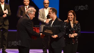 من أجل الجنة إيكاروس، أفضل عرض في مهرجان القاهرة للمسرح التجريبي (صور)