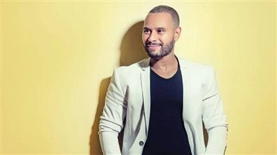  مشاجرات عائلية وفشل في التأقلم مع الوسط الفني، التفاصيل الكاملة وراء اعتزال المغربي محمد الريفي مصدر مقرب من المطرب: الاعتزال ليس نهائيا