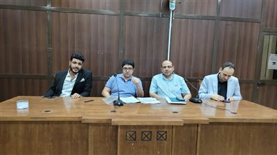 اجتماع اللجنة العلمية لأسبوع شباب الجامعات بحلوان