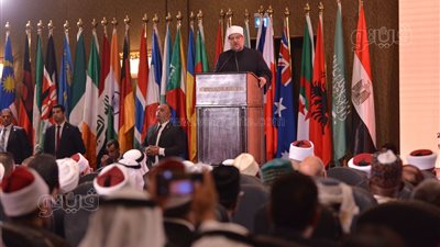 افتتحنا 10 آلاف مسجد، وزير الأوقاف يشكر السيسي على اهتمامه بتطوير بيوت الله (صور)