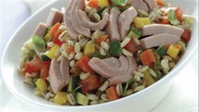 طريقة عمل سلطة القمح بالتونة مع الشيف فيفيان (فيديو)