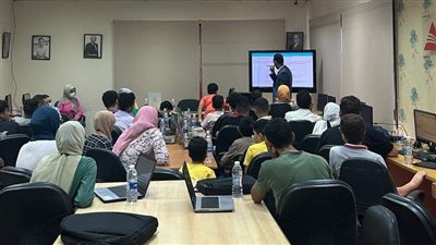 استمرار فعاليات البرنامج التدريبي على البرمجة والتحول الرقمى بالبحيرة (صور)