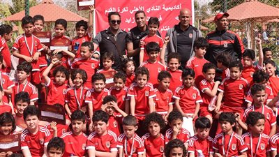 الأهلي يستعين بجهود أحمد جاب الله طبيب قطاع الناشئين للعمل مع الفريق الأول