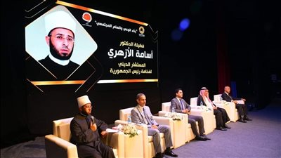 أسامة الأزهري: قانون تنظيم الفتوى لن ينجح إلا بالوعي وعلى المسلم ألا يترك عقله لـ جوجل 