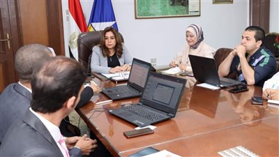 محافظ دمياط ترأس أولى اجتماعات اللجنة التنفيذية للمبادرة الوطنية للمشروعات الخضراء الذكية 