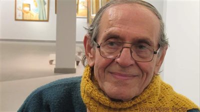 أسرة الفنان التشكيلي عز الدين نجيب تستقبل عزاءه اليوم بمسجد آل رشدان