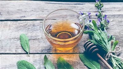  فوائد الميرمية للنساء، تخفف أعراض انقطاع الطمث