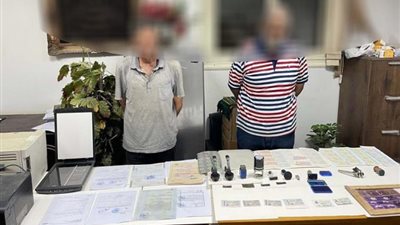 سقوط تشكيل عصابي لتزوير رخص السيارات والقيادة وتوكيلات المرور بالإسكندرية 