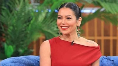 لقاء الخميسي تقرر دخول مجال الغناء