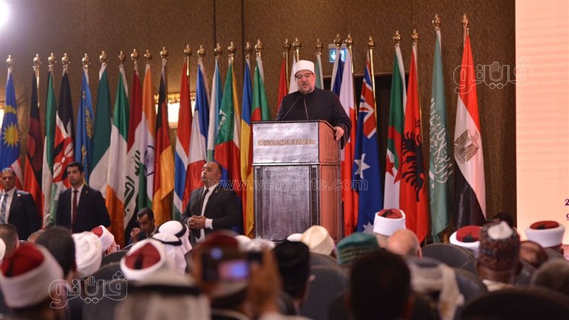 وزير الأوقاف الدكتور