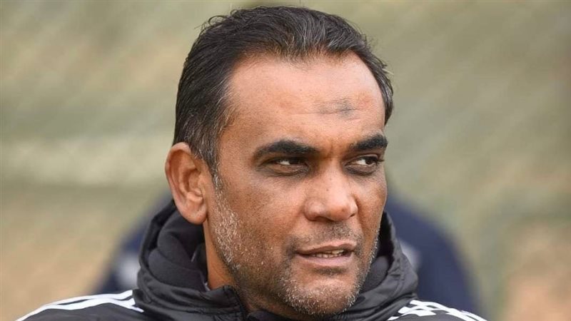 محمد شرف مدرب الأهلى