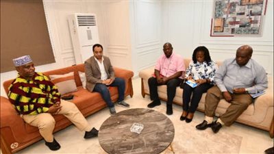 وفد من كينيا يزور مدينة حدائق أكتوبر لبحث التعاون في قطاع الإسكان