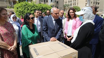 محافظ الجيزة يُسلم 108 أجهزة كهربائية لفتيات مقبلات على الزواج (صور)